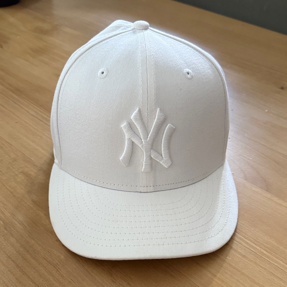White NY Yankees Baseball Cap